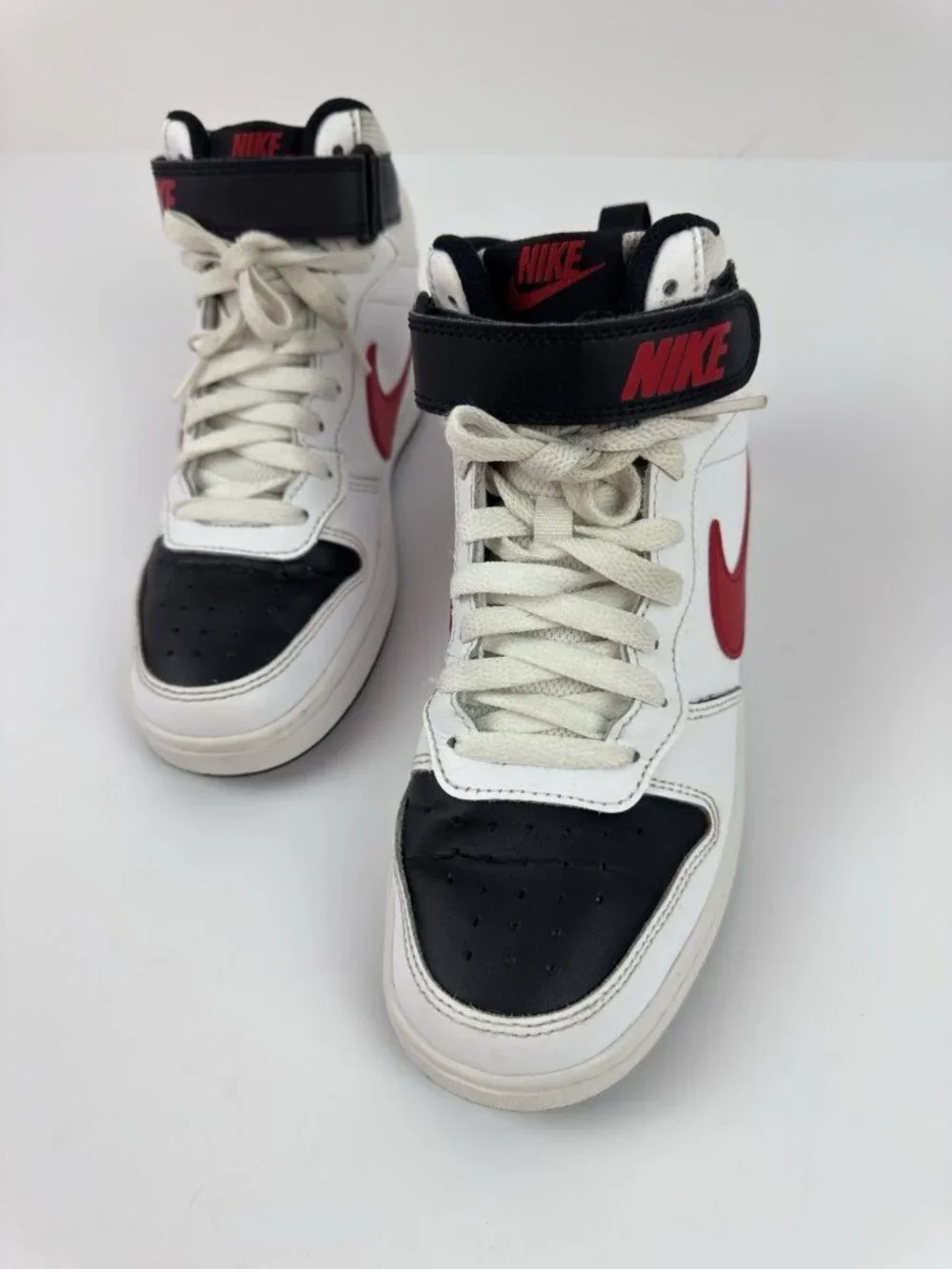 Nike Court Borough Mid 2;Boys Size 5Y White Athletic Shoes Sneakers CD7782-110